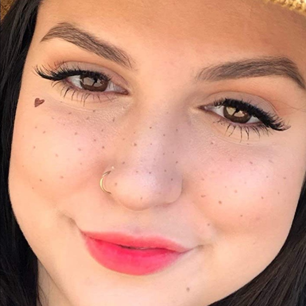 The Creme Faux Real Freckle Stamp